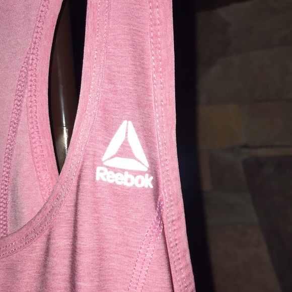 👋Pink Reebok Workout Tank, size M - Picture 3 of 5
